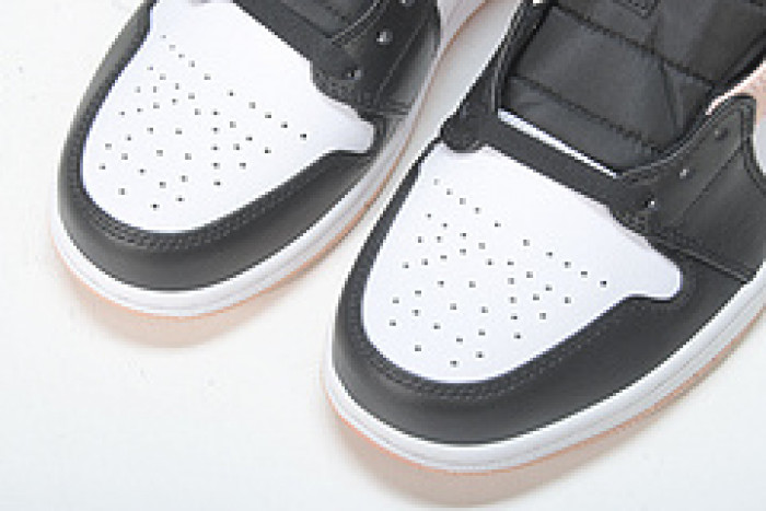 air jordan 1 mid crimson tint toe 554724-133