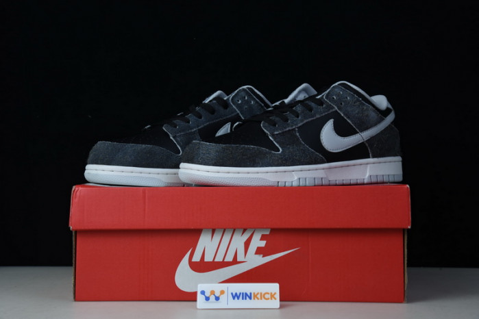 nike dunk low “zebra” dh7913-001