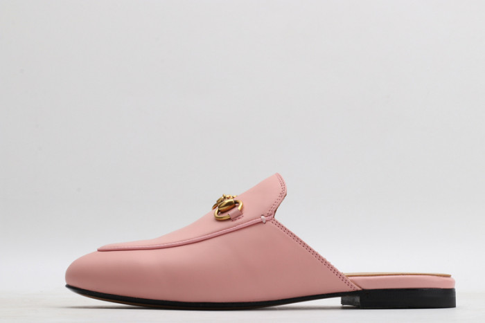 guc loafer