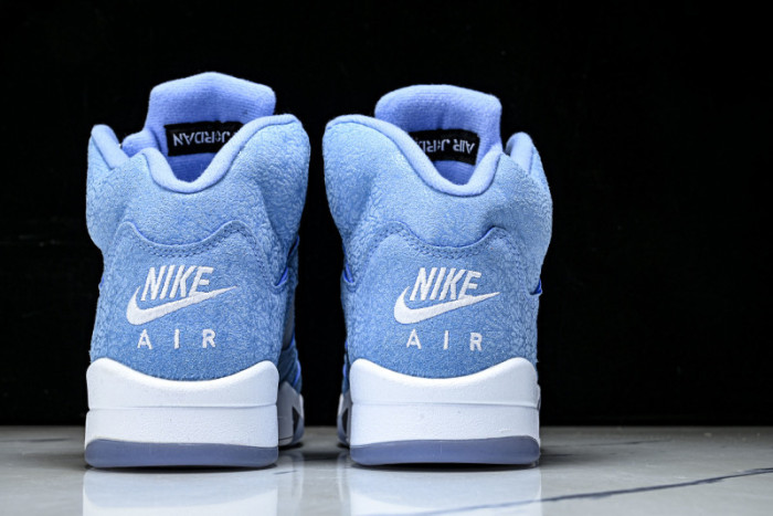 Jordan 5 Retro HQ7978-401