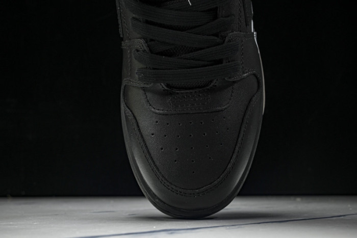 OF SNEAKERS ow-63