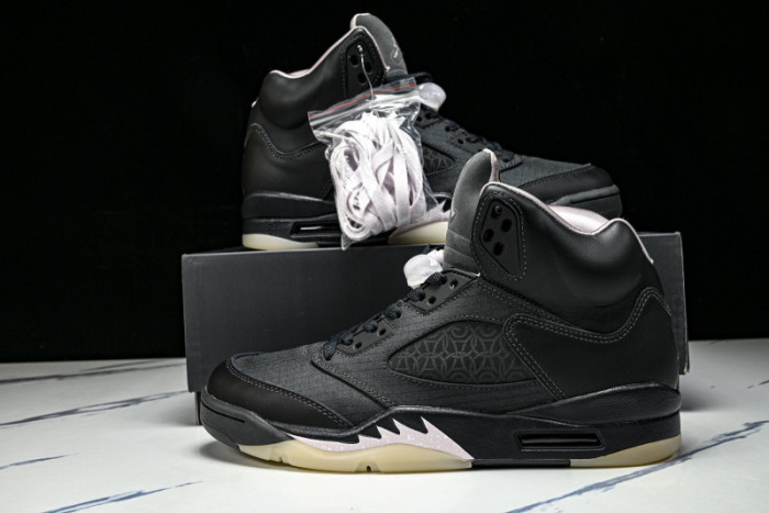 PSG x Air Jordan 5 “Off Noir” HQ3004-001