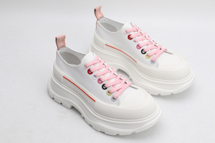 alex mcqu sneakers 112622