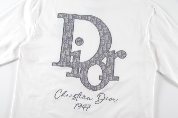 WIN CLOTHES CH-14