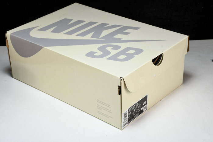 nike sb dunk low "city of love" fn0619-600