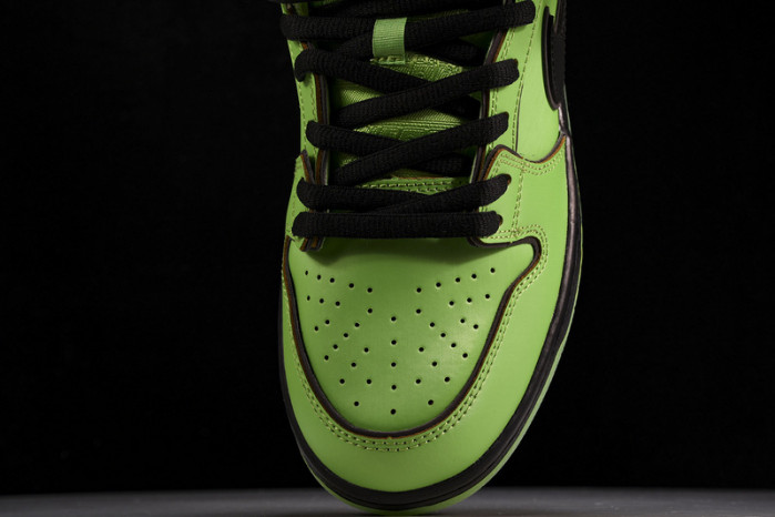the powerpuff girls x nike sb dunk low “bubbles” fz8319-300