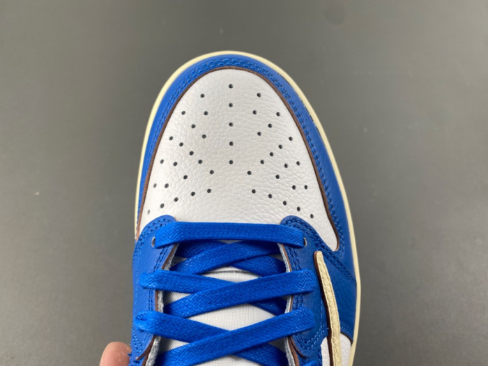 Travis Scott x Air Jordan 1 Low OG DM7866-1111