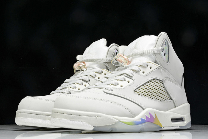 Air Jordan 5 Retro "Light Orewood Brown" HF3183-001