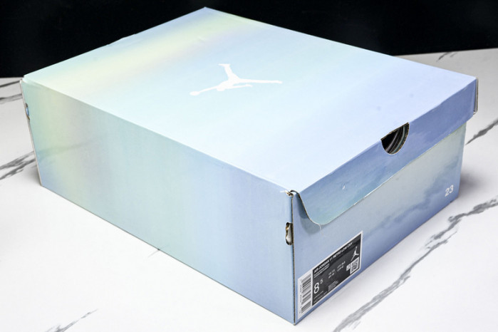 Air Jordan 11 Low HQ7000-001