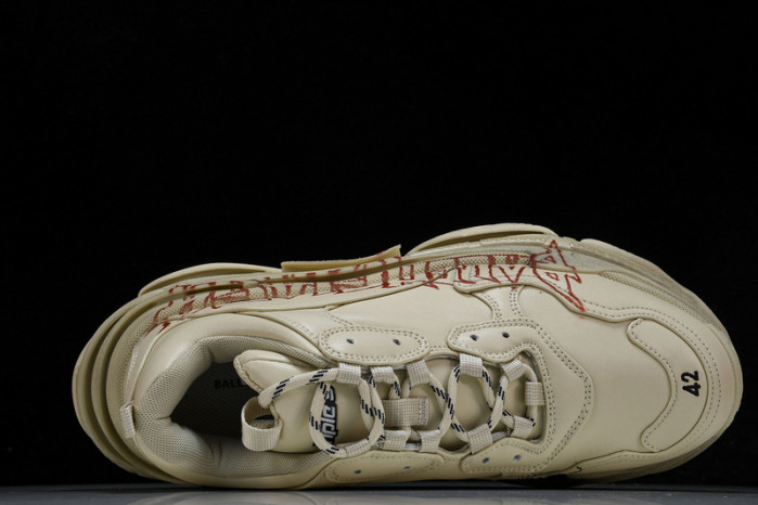 bl triple s trainers sneakers bts-18