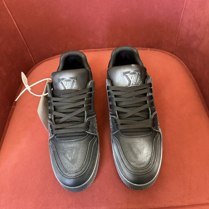 LOVT SNEAKER lv-240