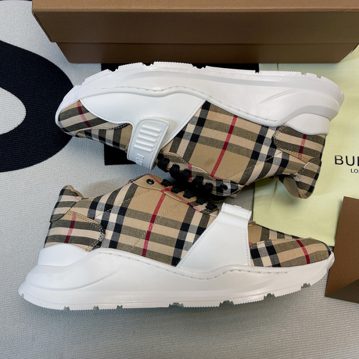 BUBERY SNEAKER