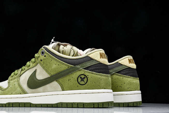 Yuto Horigome x Nike SB Dunk Low HF8022-300