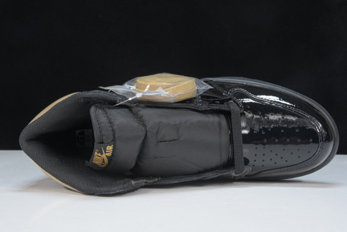 jordan 1 retro high black metallic gold (2020) 555088-032