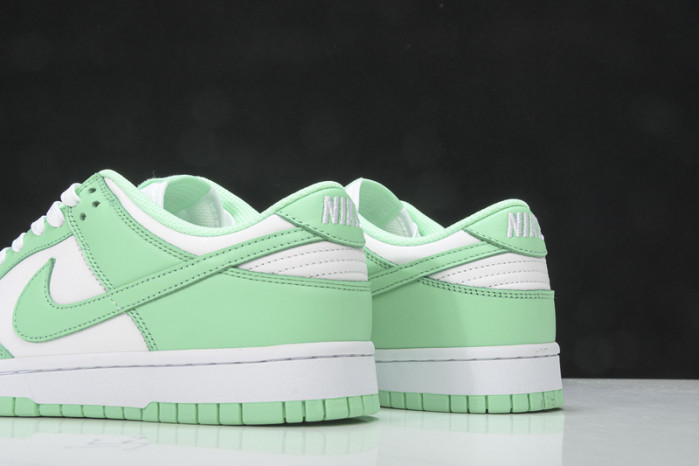 nike dunk low ＂green glow＂dd1503-105