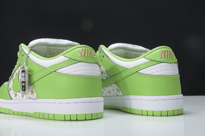 nike sb dunk low “mean green” dh3228-101