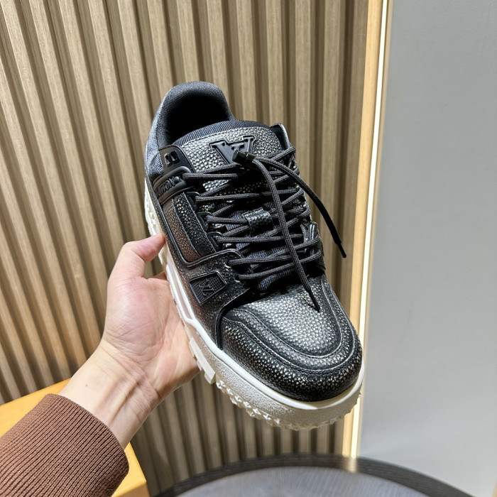 LOVT SNEAKER lv-529