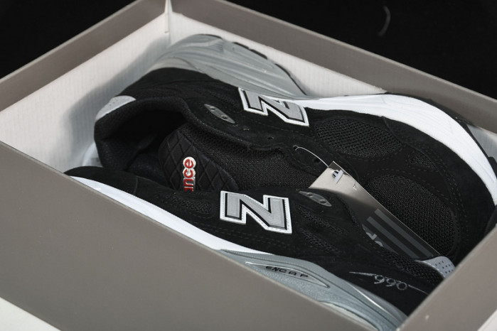 new balance 990v3 black white m990bs3