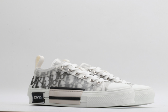 dr b23 homme kaws h903p167