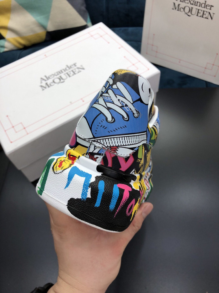 alex mcqu sneakers
