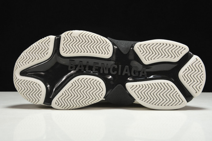 bl triple s trainers sneakers bts-04