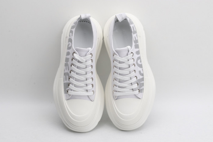 alex mcqu sneakers 112625