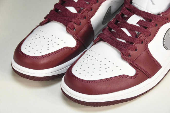 jordan 1 low white bordeaux 553558-615