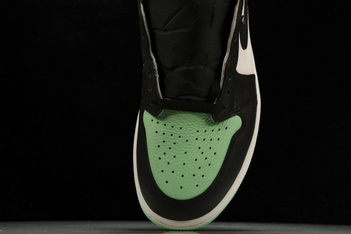 air jordan 1 retro high "green glow" dz5485-130