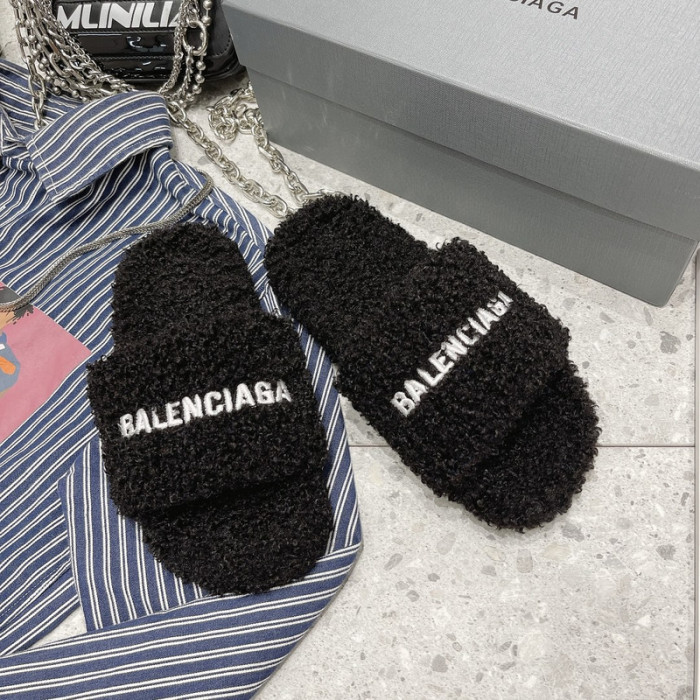 BL SLIPPERS