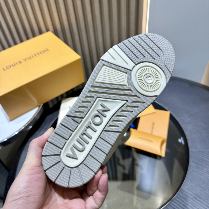 LOVT SNEAKER lv-218