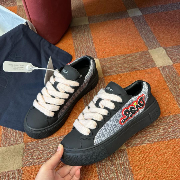 DR B33 LOW-TOP SNEAKERS DR-74