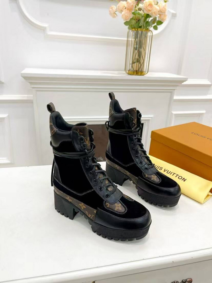 LOVT BOOTS L0-33