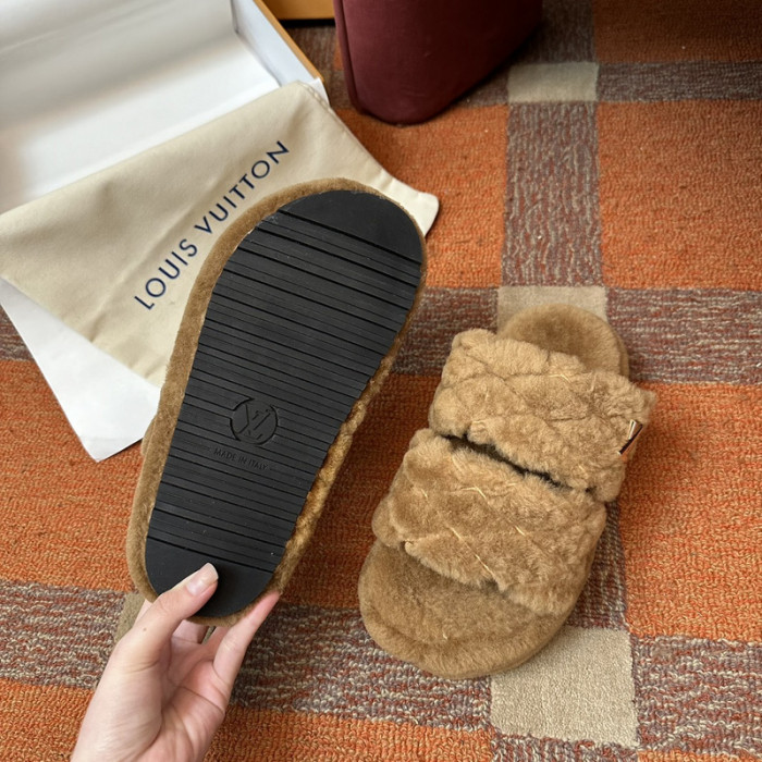 LOVT SANDAL 041562