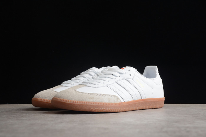 ad low-top sneaker 2303132