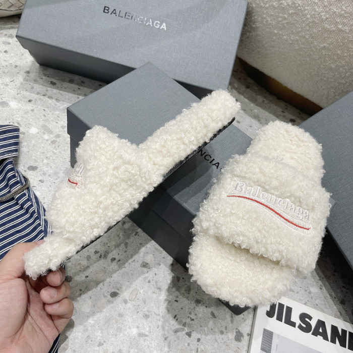 BL SLIPPERS