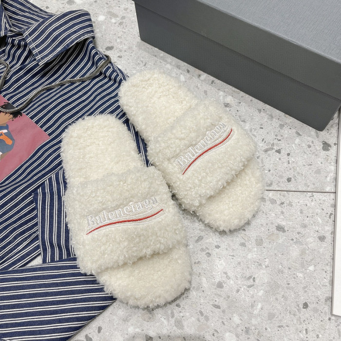 BL SLIPPERS