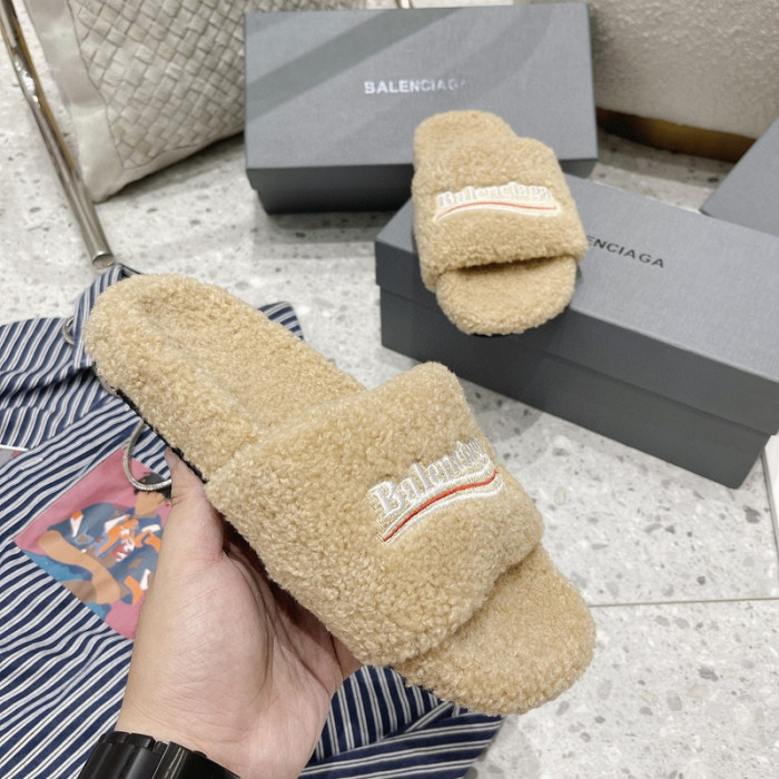 BL SLIPPERS