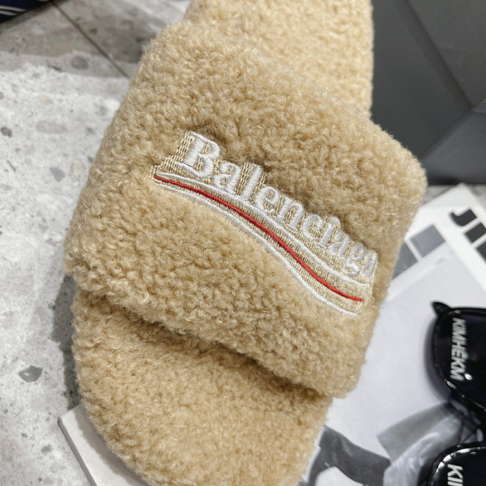 BL SLIPPERS