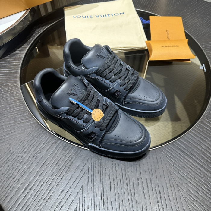 LOVT SNEAKER lv-258