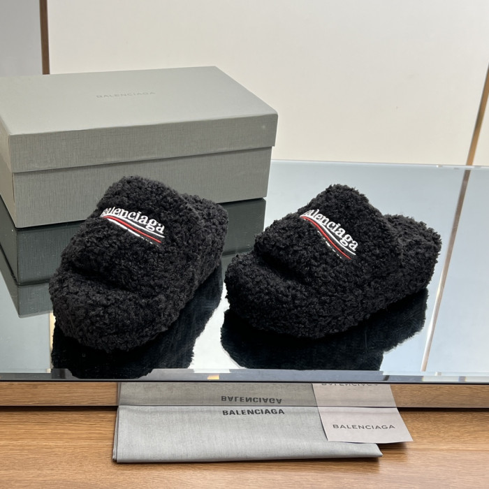 （Thick bottom）BL SLIPPERS 2307163