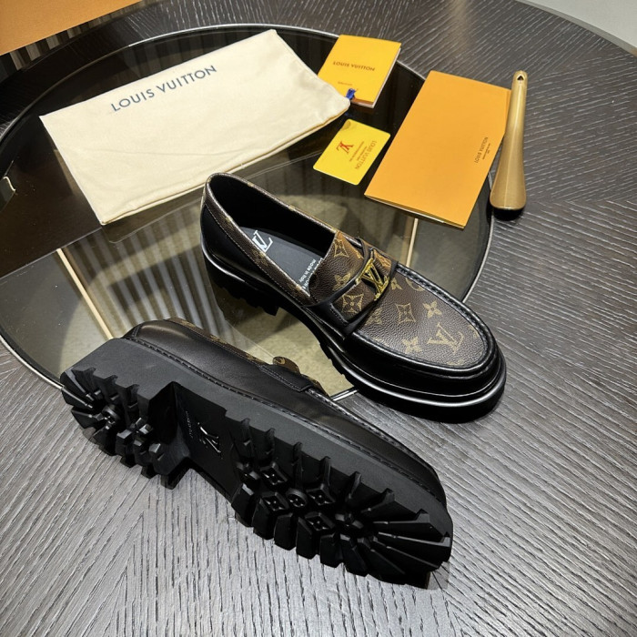LOVT SNEAKER lv-599