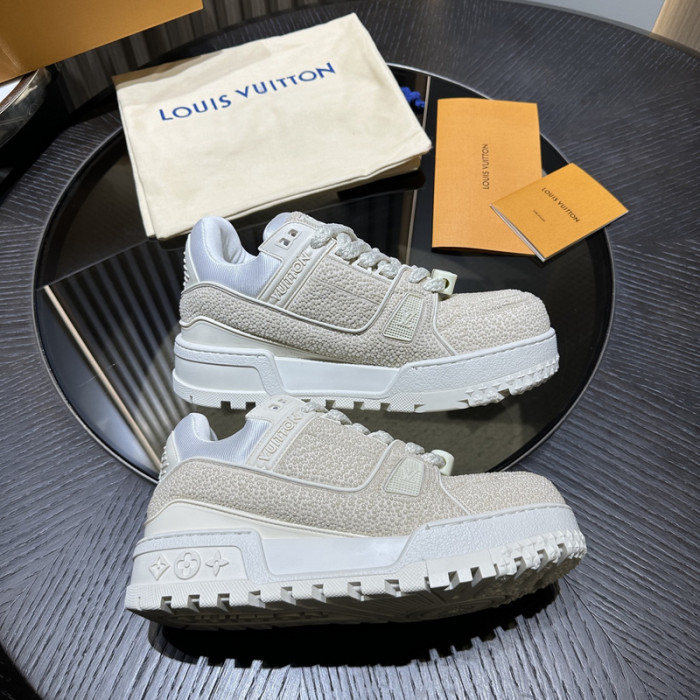 LOVT SNEAKER lv-299