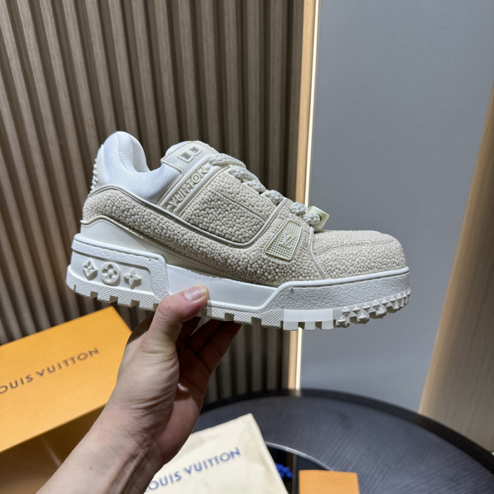 LOVT SNEAKER lv-299