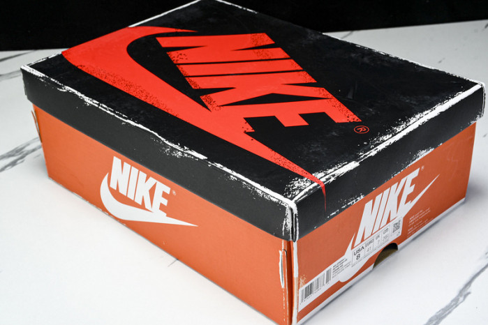 Air Jordan 1 High OG“UNC Reimagined” DZ5485-402