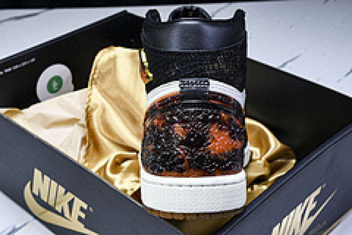 Air Jordan 1 High OG “Xuanwu” IB3165-091