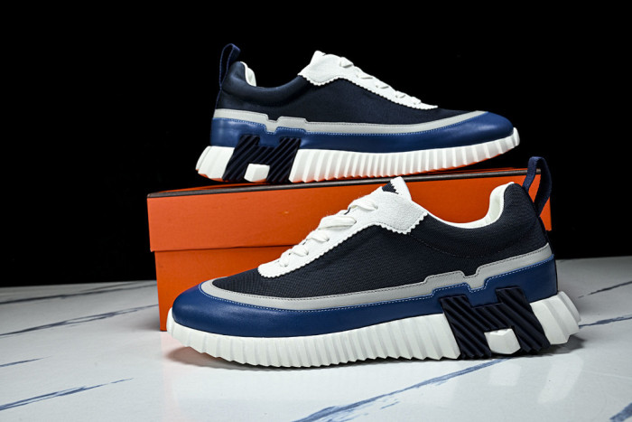 HER SHOES HM-6