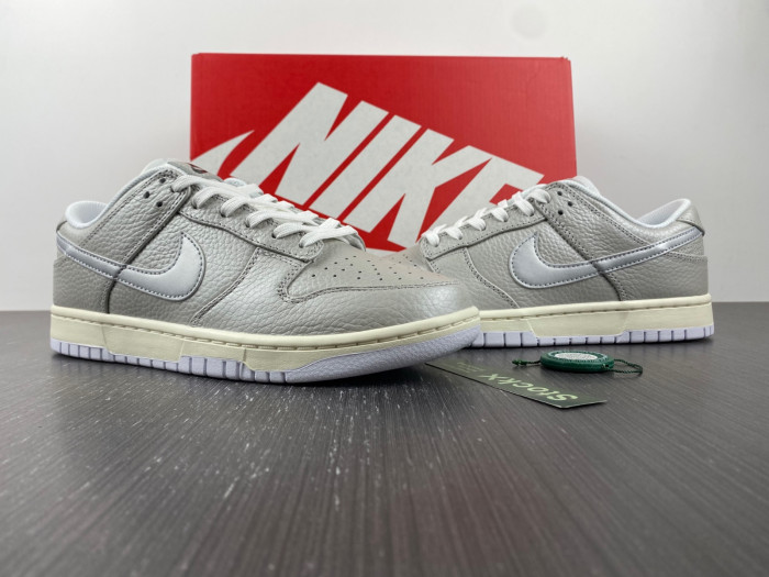 nike dunk low metallic silver dx3197-095