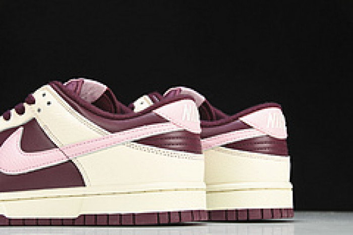 nike dunk low “valentine’s day” dr9705-100