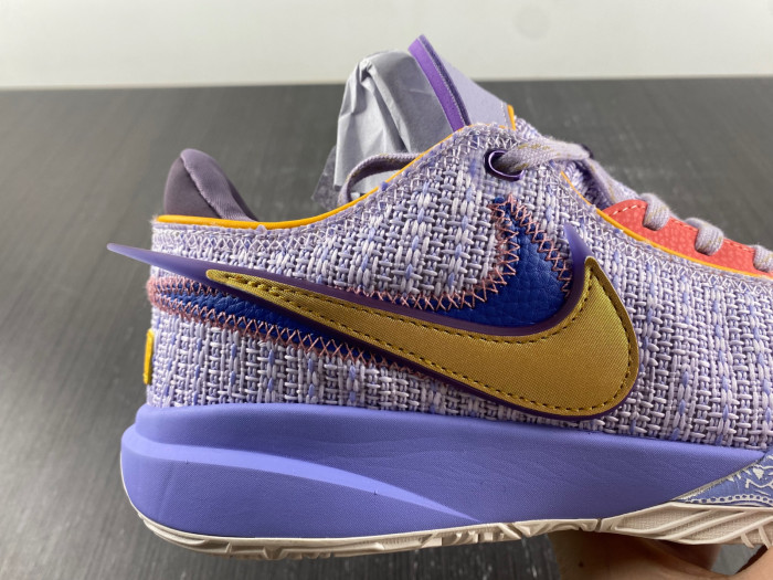 nike lebron 20 violet frost dj5422-500