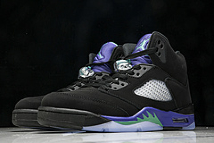 (2025) Jordan 5 Retro Black Grape 136027-007